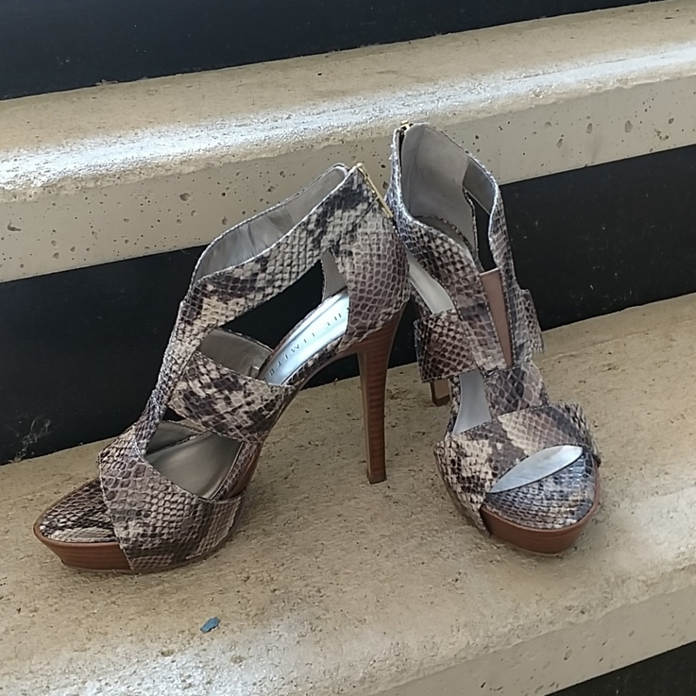 Shoes - Picture 2 of 6